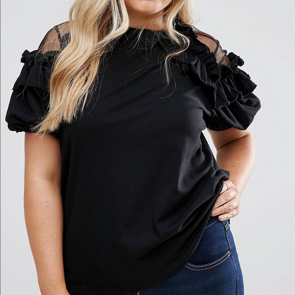 T-shirt with ruffle bell sleeve and mesh panel